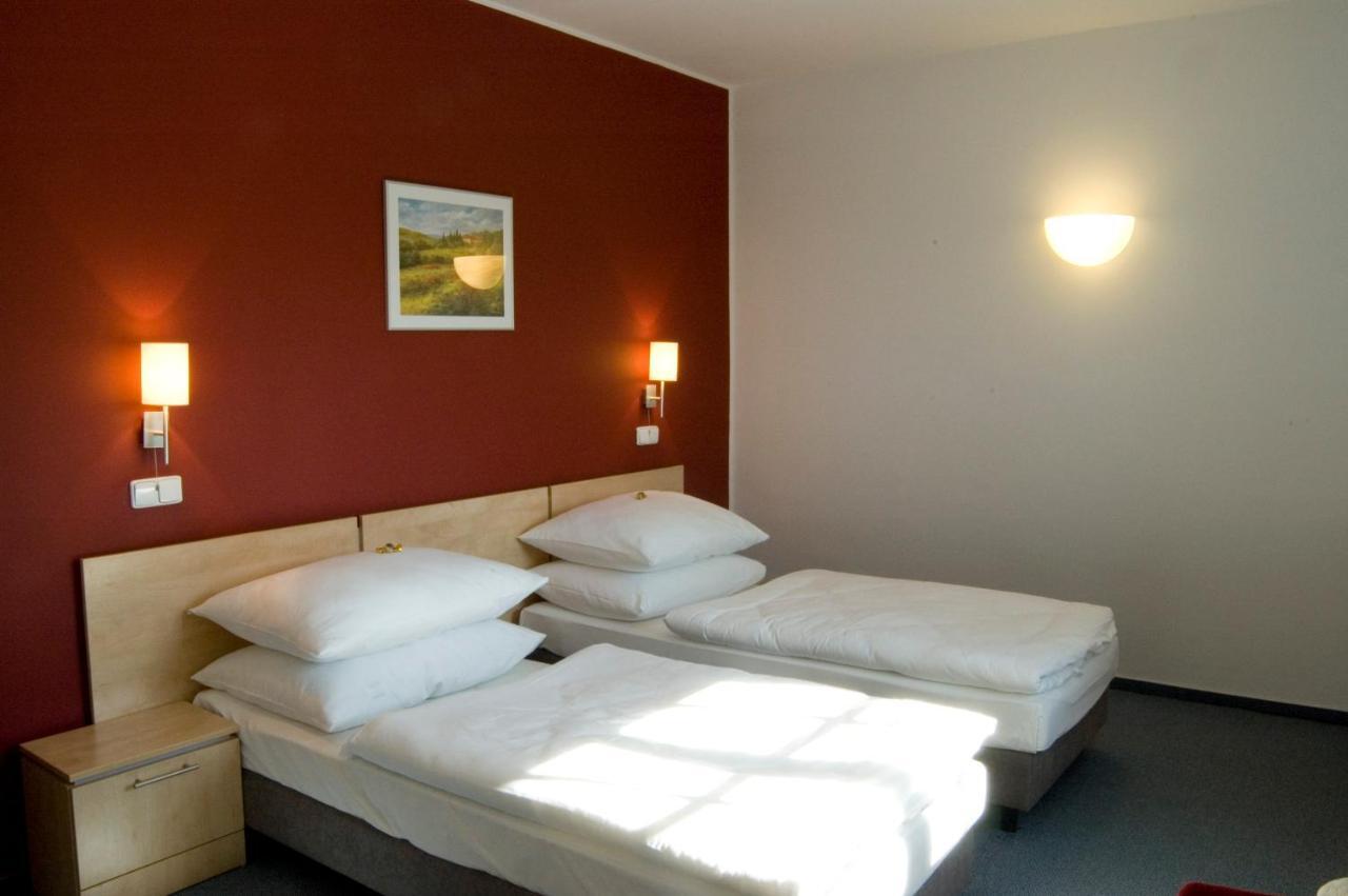 Hotel Chvalská Tvrz Praga